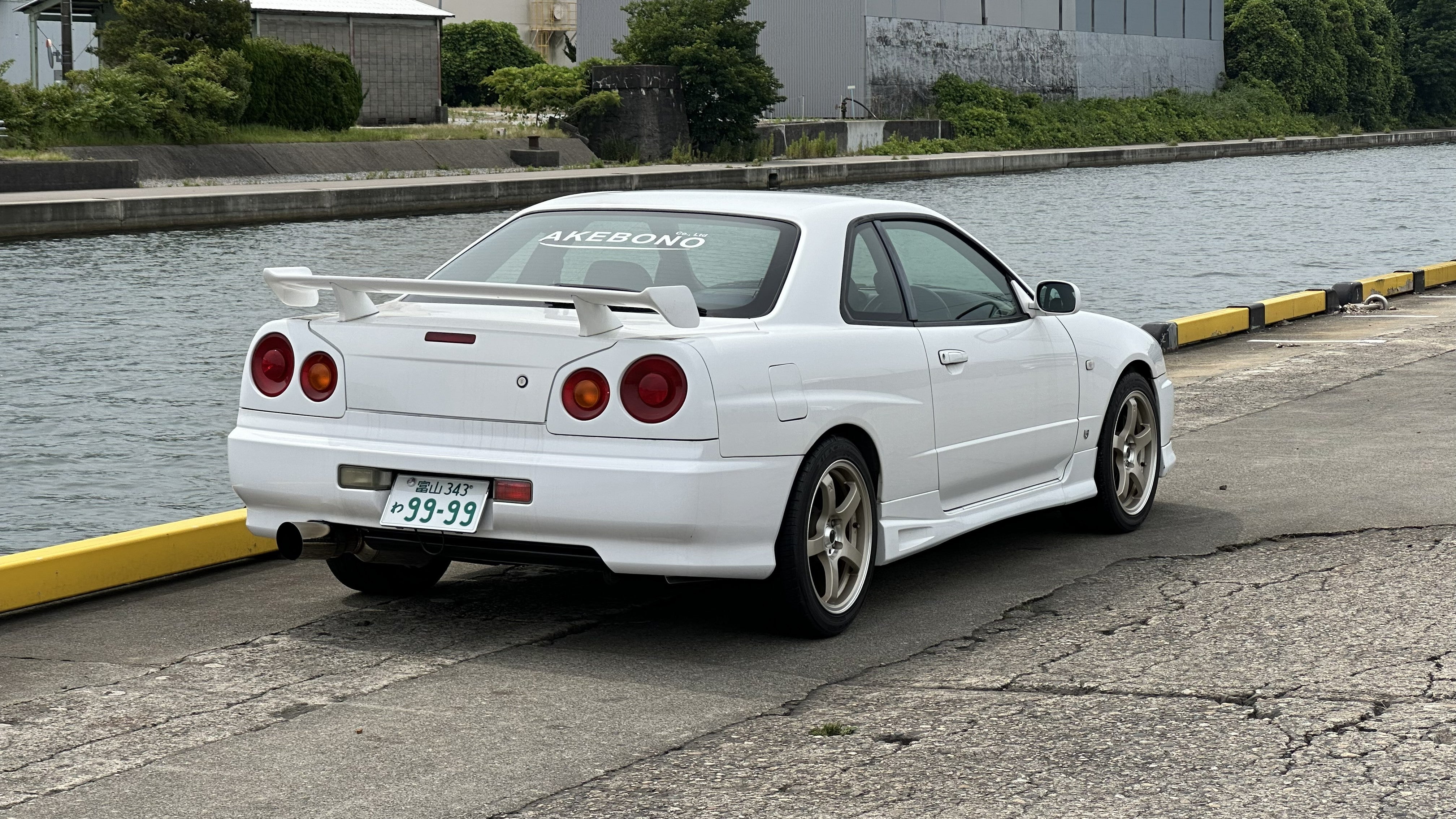 Daikoku Tour - Nissan Skyline R34 – Akebono Tokyo Drive